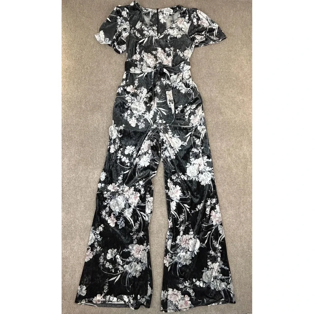 Unique Vintage Velvet‎ Jumpsuit Womens Medium 6/8 Black Floral V Neck Back Zip